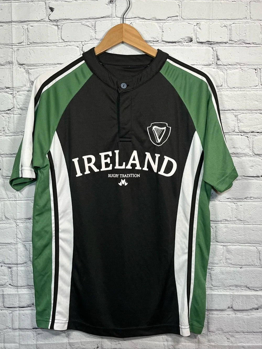 Ireland Rugby Tradition Jersey Mens Size Small Green and Black Irish Collection